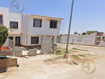 Casa en  VENTA COLONIA SAN FERNANDO A 15 MIN DE MALECON MAZATLAN, SINALOA
