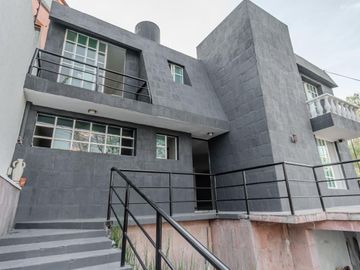 Casa Renta en Av. Circunvalacio?n Pte. 17 Ciudad Brisa, Naucalpan de Jua?rez
