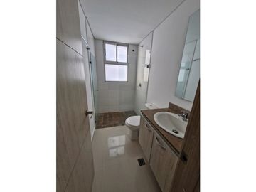 Venta de Apartamento en Manga 3 Alcobas - Edificio Bambu Club House