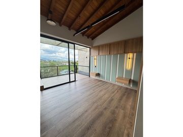 Se vende espectacular finca sector aeropuerto para estrenar