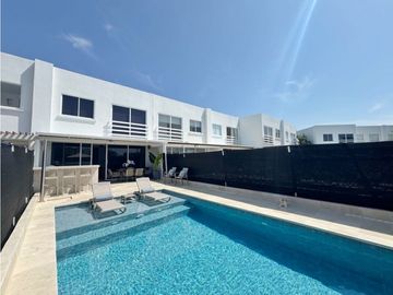 Venta CASA 2 niveles con PISCINA Karibana Beach & Golf Cartagena
