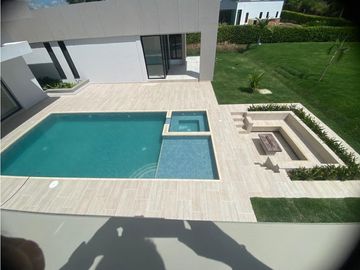 Espectacular casa campestre en venta / Malabar Cerritos