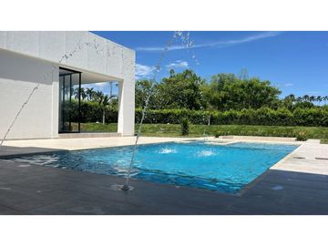 Espectacular casa campestre en venta / Malabar Cerritos