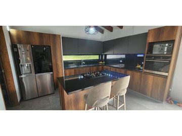 Casa campestre en venta en el Carmen del Viboral