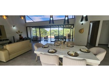 Casa campestre en venta en el Carmen del Viboral