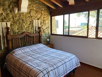 Casa en Fraccionamiento en Hacienda Tetela Cuernavaca - CRB-1244-Fr