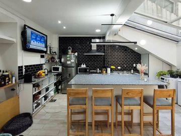 Venta PH tipo casa 6 amb  patio terraza Caballito