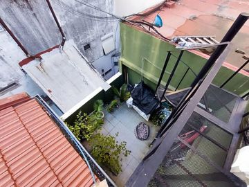 Venta PH tipo casa 6 amb  patio terraza Caballito