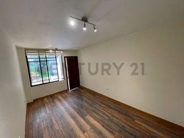 AMPLIO DEPARTAMENTO EN VENTA SECTOR GONZALEZ SUAREZ