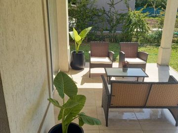 Casa con pileta en venta en Santa Guadalupe