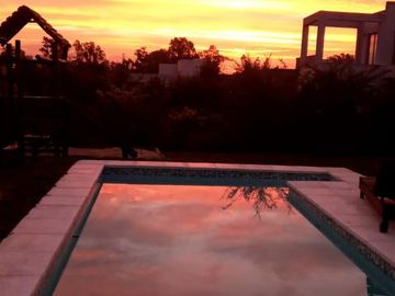 Casa con pileta en venta en Santa Guadalupe