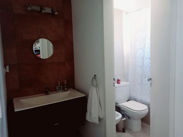 Casa con pileta en venta en Santa Guadalupe