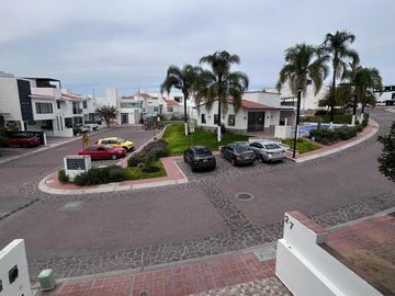 CASA EN VENTA/RENTA   CON RECAMARA EN PLANTA BAJA