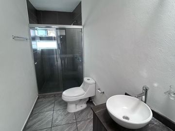CASA EN VENTA/RENTA   CON RECAMARA EN PLANTA BAJA