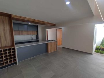 Casa de un nivel con alberca privada cerca del centro de Yautepec, Mor