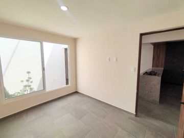 Casa de un nivel con alberca privada cerca del centro de Yautepec, Mor