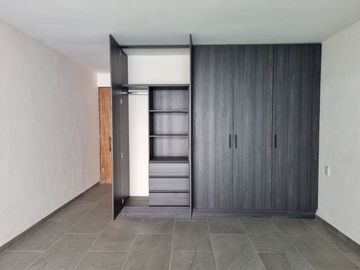 Casa de un nivel con alberca privada cerca del centro de Yautepec, Mor