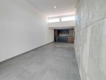 Casa de un nivel con alberca privada cerca del centro de Yautepec, Mor