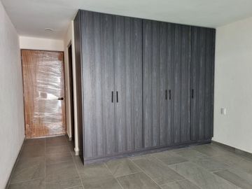Casa de un nivel con alberca privada cerca del centro de Yautepec, Mor