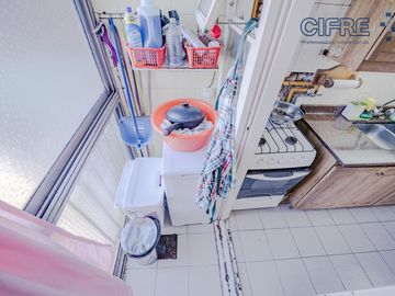 Departamento en Flores de 4 ambientes al contra frente muy luminoso con 3 baños