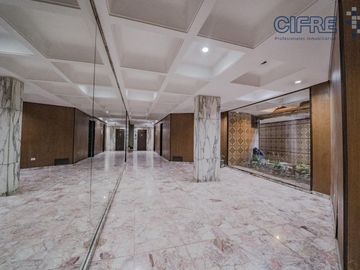 Departamento en Flores de 4 ambientes al contra frente muy luminoso con 3 baños