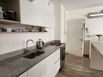 Venta Departamento 2 ambientes con cochera SAN ISIDRO