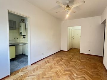OPORTUNIDAD! Departamento 2 ambientes en venta
