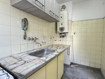 OPORTUNIDAD! Departamento 2 ambientes en venta