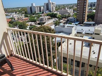 Venta Departamento 3 dorm calle España al 200. Cipolletti, Rio Negro