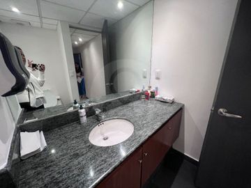 Oficina en venta en San Jerónimo Lídice