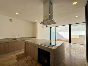 Townhouses en Venta con Paneles Solares-3 Aires Acondicionado en Venta en Dzityá