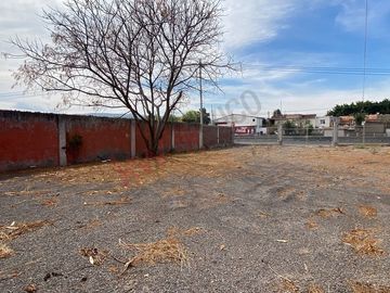 VENTA DE TERRENO COMERCIAL CELAYA SALVATIERRA 420 M2