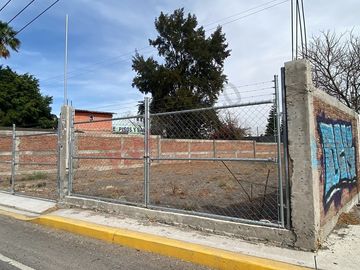 VENTA DE TERRENO COMERCIAL CELAYA SALVATIERRA 420 M2