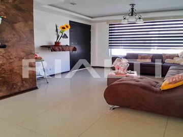 Se vende casa, dentro de Conjunto