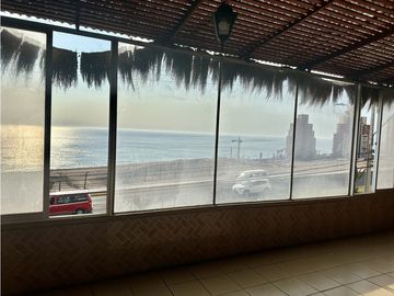 SE VENDE CASA DE 2 PISOS CON VISTA AL MAR EN PASAJE MAR MEDITERRANEO