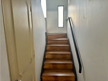SE VENDE CASA DE 2 PISOS CON VISTA AL MAR EN PASAJE MAR MEDITERRANEO