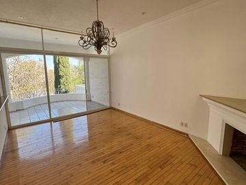 CASA EN VENTA EN BUGAMBILIAS