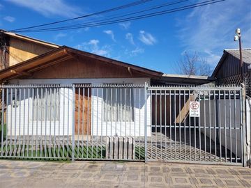 Casa en Venta en Quelco / René Olivares