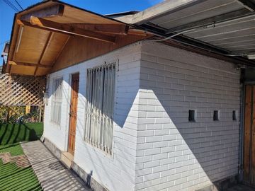 Casa en Venta en Quelco / René Olivares