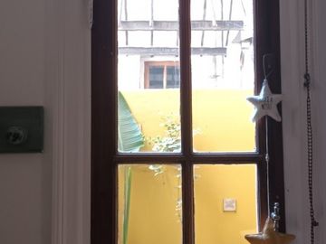 DEPARTAMENTO EN VENTA DE 4 AMBIENTES CON ESCRITORIO EN FAMOSO PASAJE GENERAL PAZ BARRIO COLEGIALES
