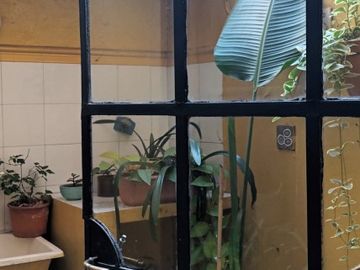 DEPARTAMENTO EN VENTA DE 4 AMBIENTES CON ESCRITORIO EN FAMOSO PASAJE GENERAL PAZ BARRIO COLEGIALES