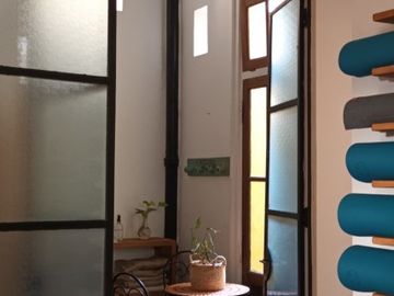 DEPARTAMENTO EN VENTA DE 4 AMBIENTES CON ESCRITORIO EN FAMOSO PASAJE GENERAL PAZ BARRIO COLEGIALES