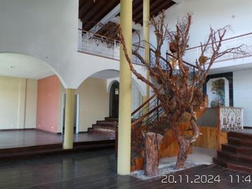 AMPLIA CASA DE VENTA EN URB. LA COLINA, SANGOLQUI