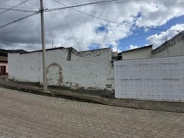 Casa en  Sector Tes Tolas, parroquia El Ángel , cantón Espejo Carchi - Espejo 499,59 m²