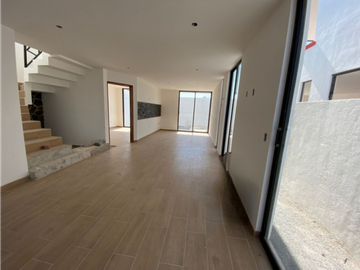CASA EN VENTA EN TEQUISQUIAPAN