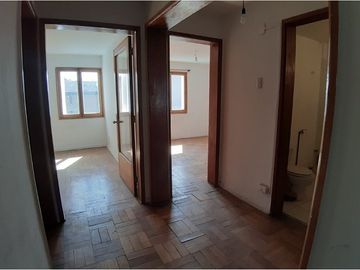Amplio departamento en venta, Santiago