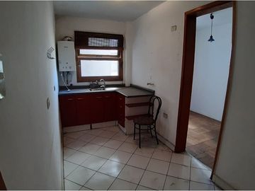 Amplio departamento en venta, Santiago