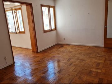 Amplio departamento en venta, Santiago