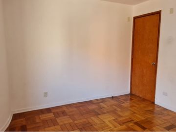 Amplio departamento en venta, Santiago