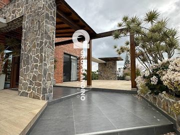 VENTA de CASA CAMPESTRE en MESA DE LOS SANTOS
